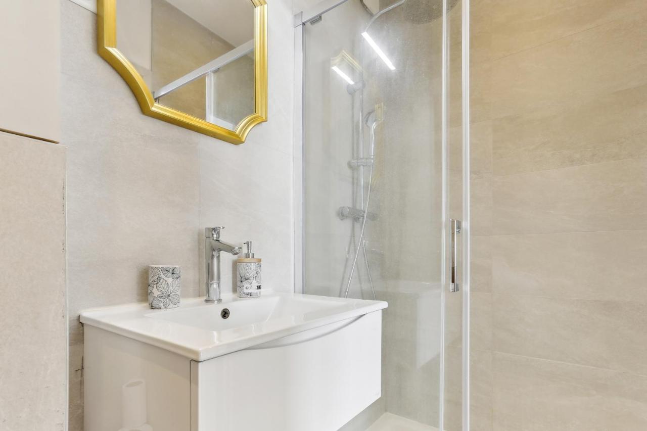 Cosy Studio - Coeur De Versailles Apartment Ngoại thất bức ảnh